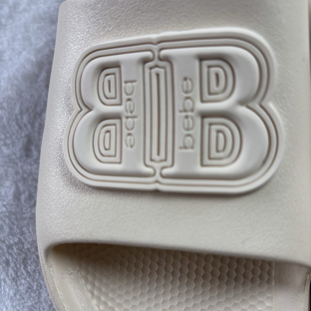 Bebe Women Malaga Pool Slider Bone 3D Logo Size 6 Open Toe Sandals - Picture 12 of 13